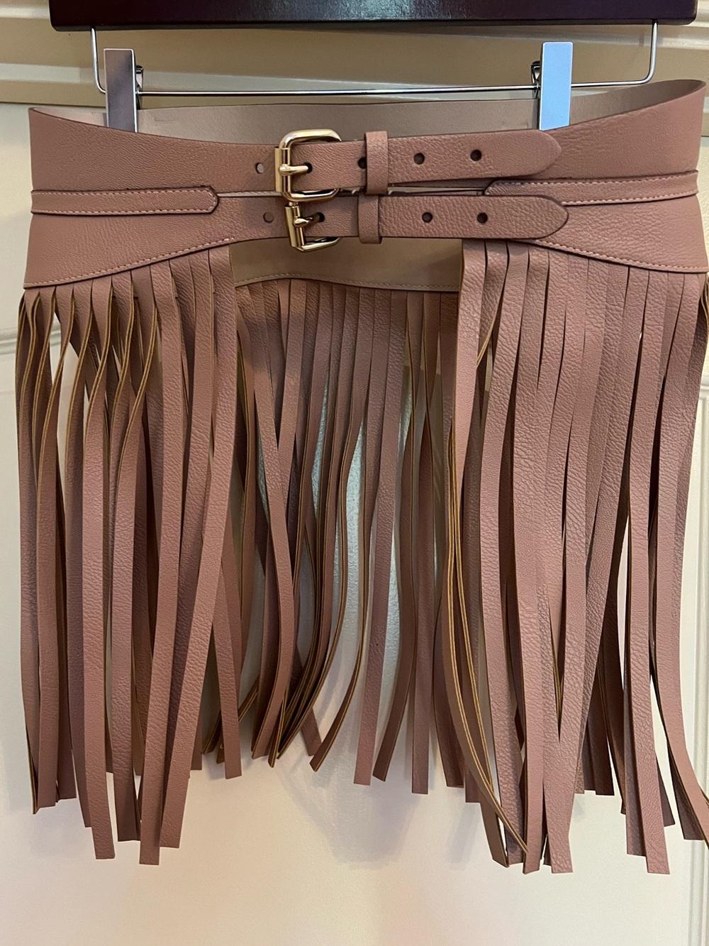 BCBGMAXAZRIA Blush Pink Fringe Leather Waist Belt Size Medium